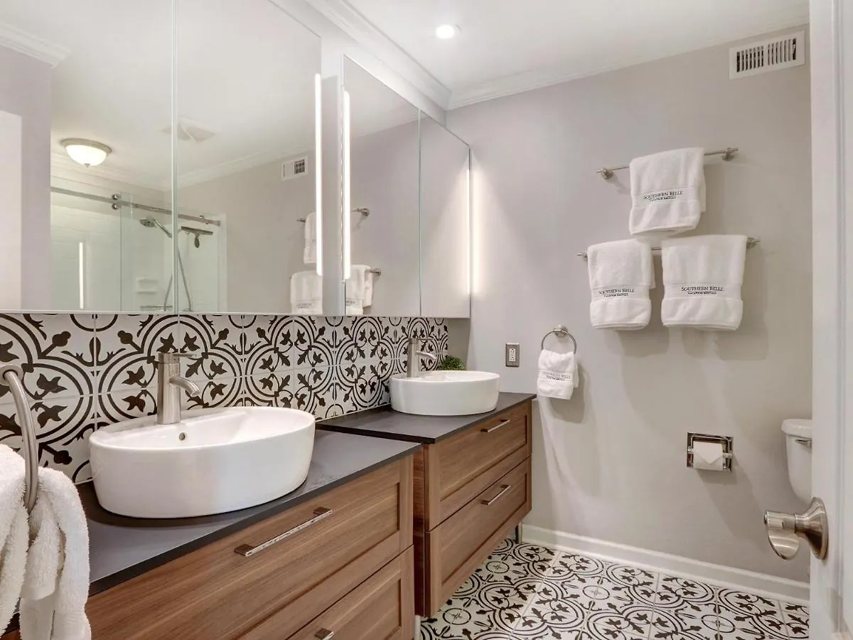 Broughton Deco Main Villa Savannah 0*,  United States